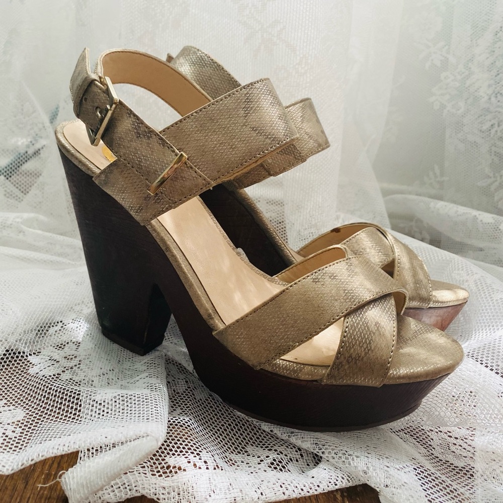 guess platform heels